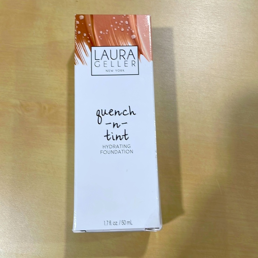 Laura Geller Quench-N-Tint Hydrating Foundation, Medium/Deep, 1.7 Fl Oz - Picture 1 of 5